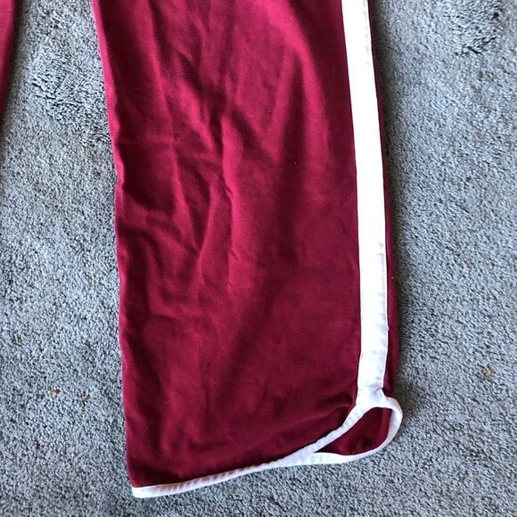 NIKE SPORTSWEAR FLEECE TRACKSUIT RED MAROON STRIPE SWEATPANTS WOMENS SIZE MEDIUM - Picture 2 of 6